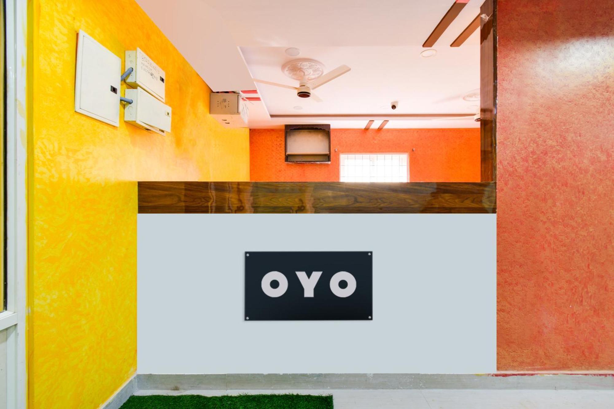 Hotel O Lucky Grand Hyderabad Exterior foto
